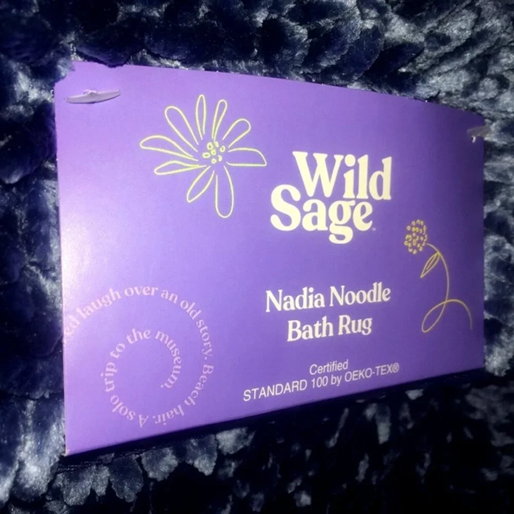brand new Wild Sage Super Soft Nadia Noodle 24x40 inch Bath Mat Rug in Navy Blue